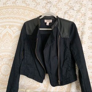 Forever 21 Jackets & Coats - Cropped Black Faux Leather Jacket Forever 21 Jackets & Coats - Cropped Black Faux Leather Jacket